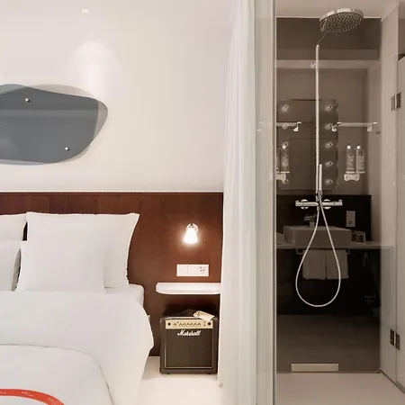 Hotel Ruby Hanna By Ihg 4*
