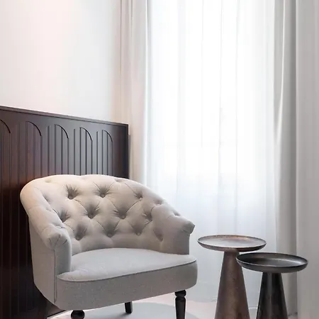 Ruby Hanna Hotel